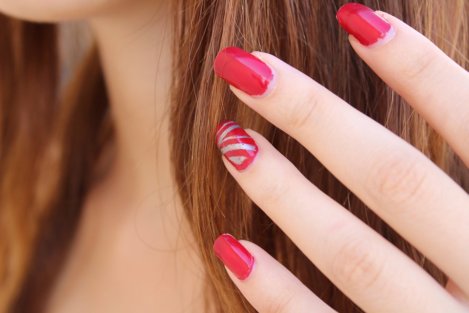 nail-polish-1677561_960_720-1.jpg